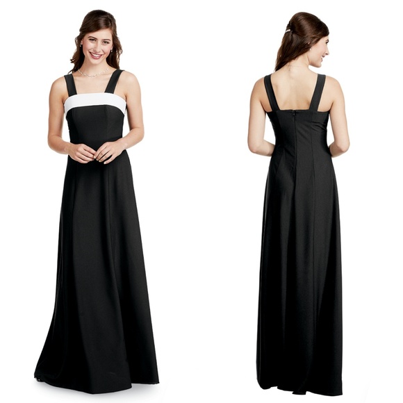 Southeastern Performance Apparel Dresses & Skirts - Southeastern Performance Apparel Arietta Black and White Formal Dress